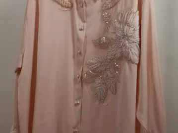 Bluzka Elegancka z Kwiatem
